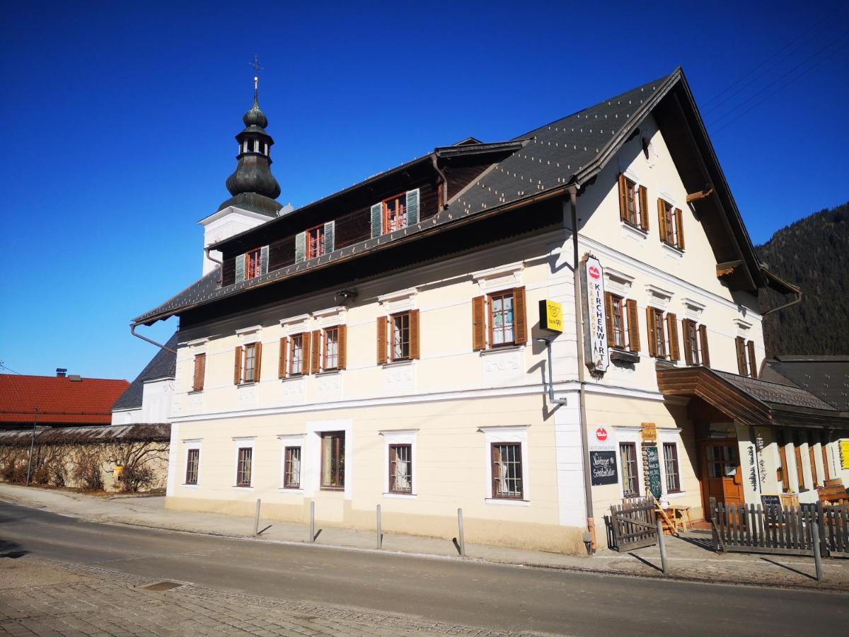 Gasthof Kirchenwirt Гнезау Экстерьер фото