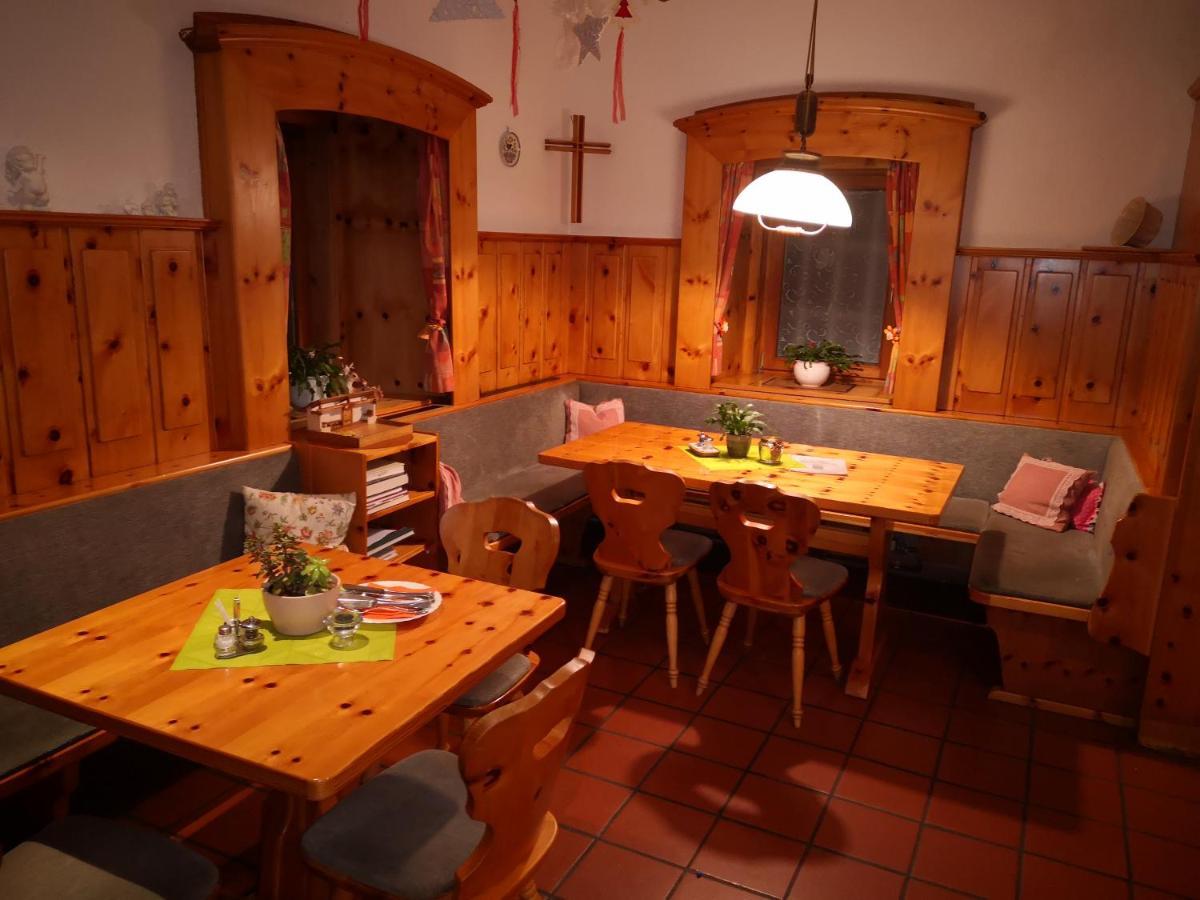 Gasthof Kirchenwirt Гнезау Экстерьер фото
